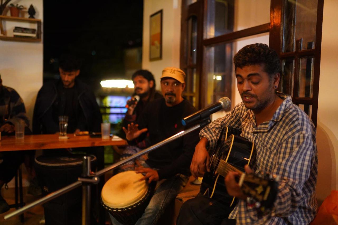 Young Monk Hostel & Cafe Dharamkot McLeod Ganj Zewnętrze zdjęcie